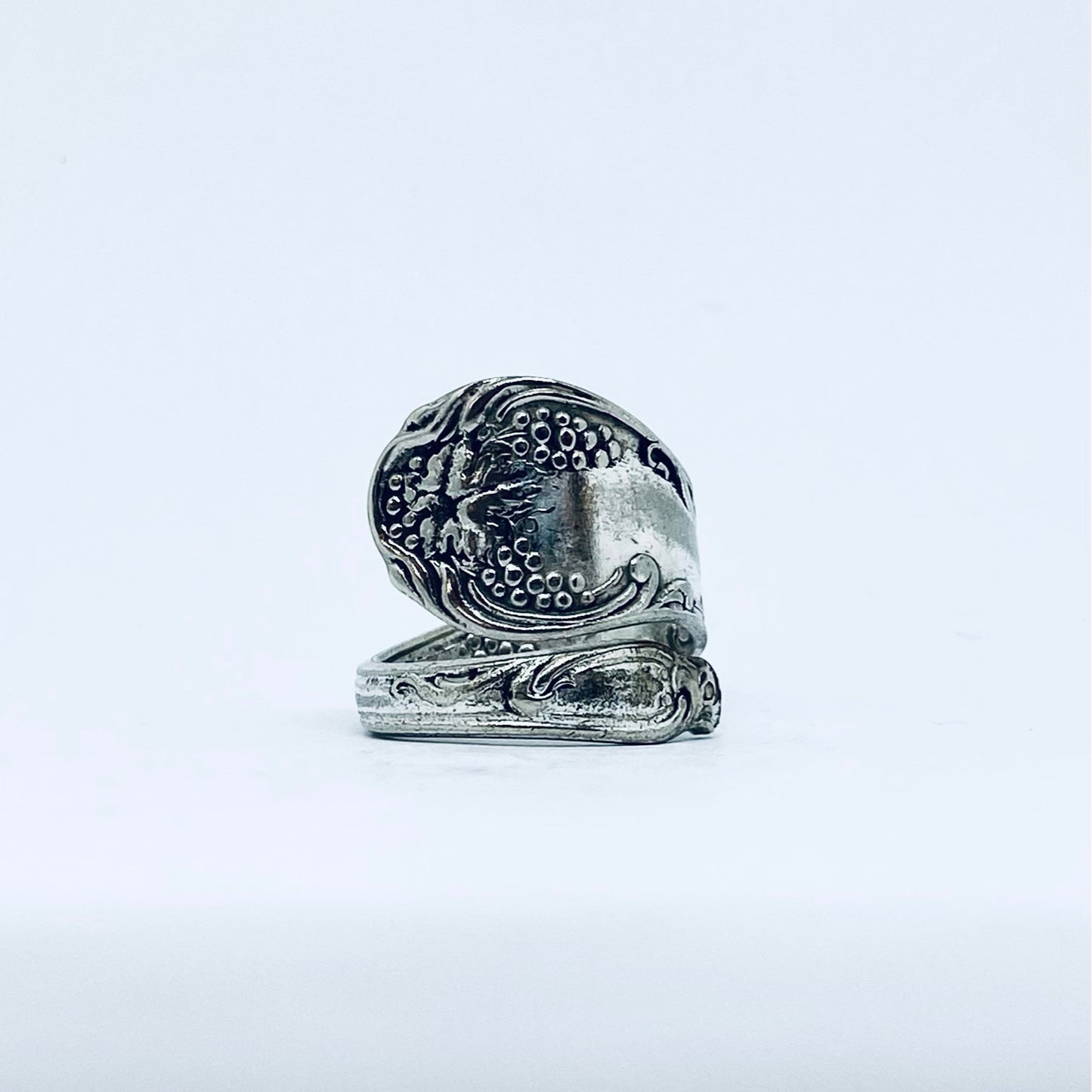 Anello Artigianale UVA Mod. SPIRALE  Realizzato con Antica posata in Argento (Prima Metà del ’900)