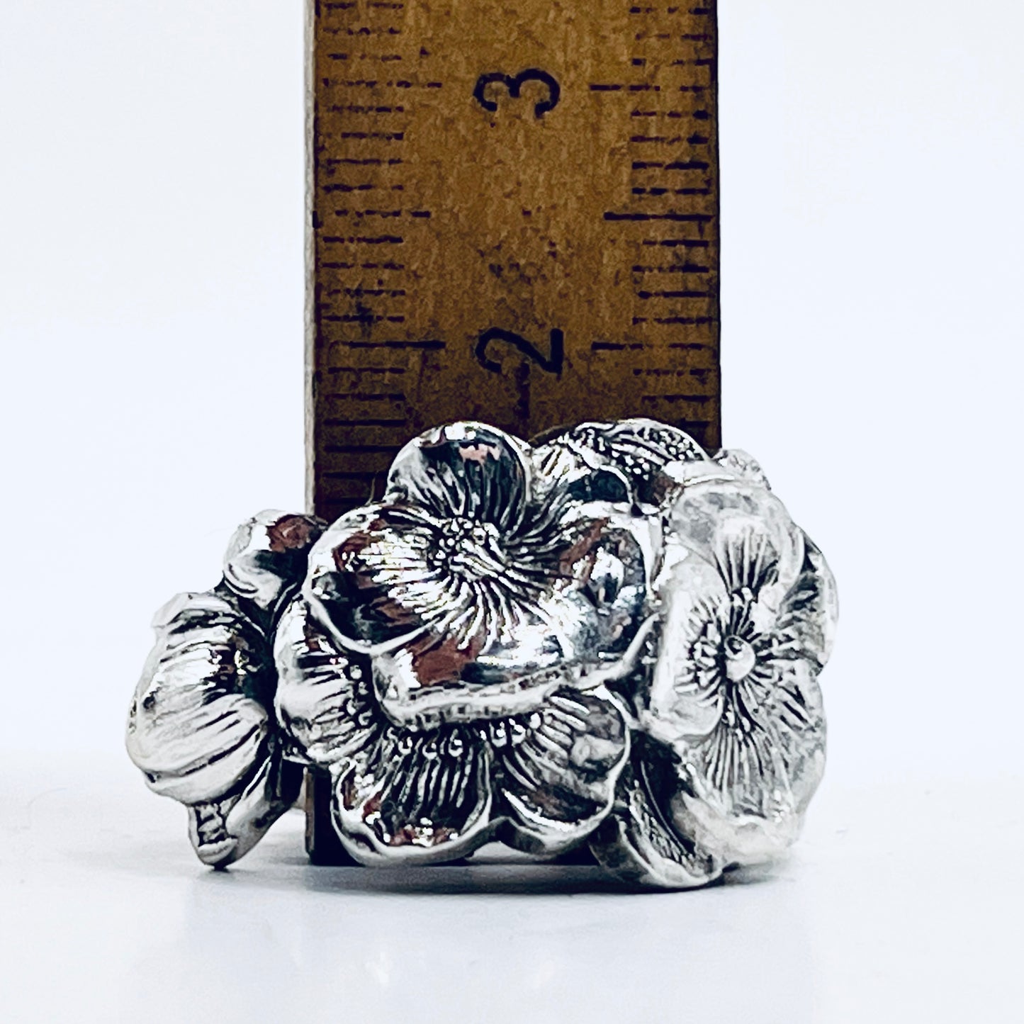 Anello Artigianale FIORE DEL TE Mod. CLASSICO  Realizzato con Antica posata in Argento (Prima Metà del ’900)