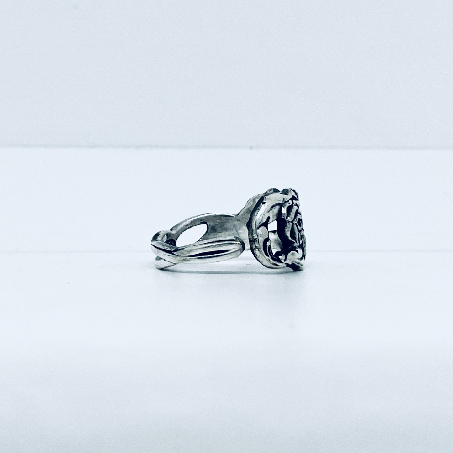 Anello Artigianale ROSE TRAFORATE  Mod. CLASSICO  Realizzato con Antica posata in Argento (Prima Metà del ’900)