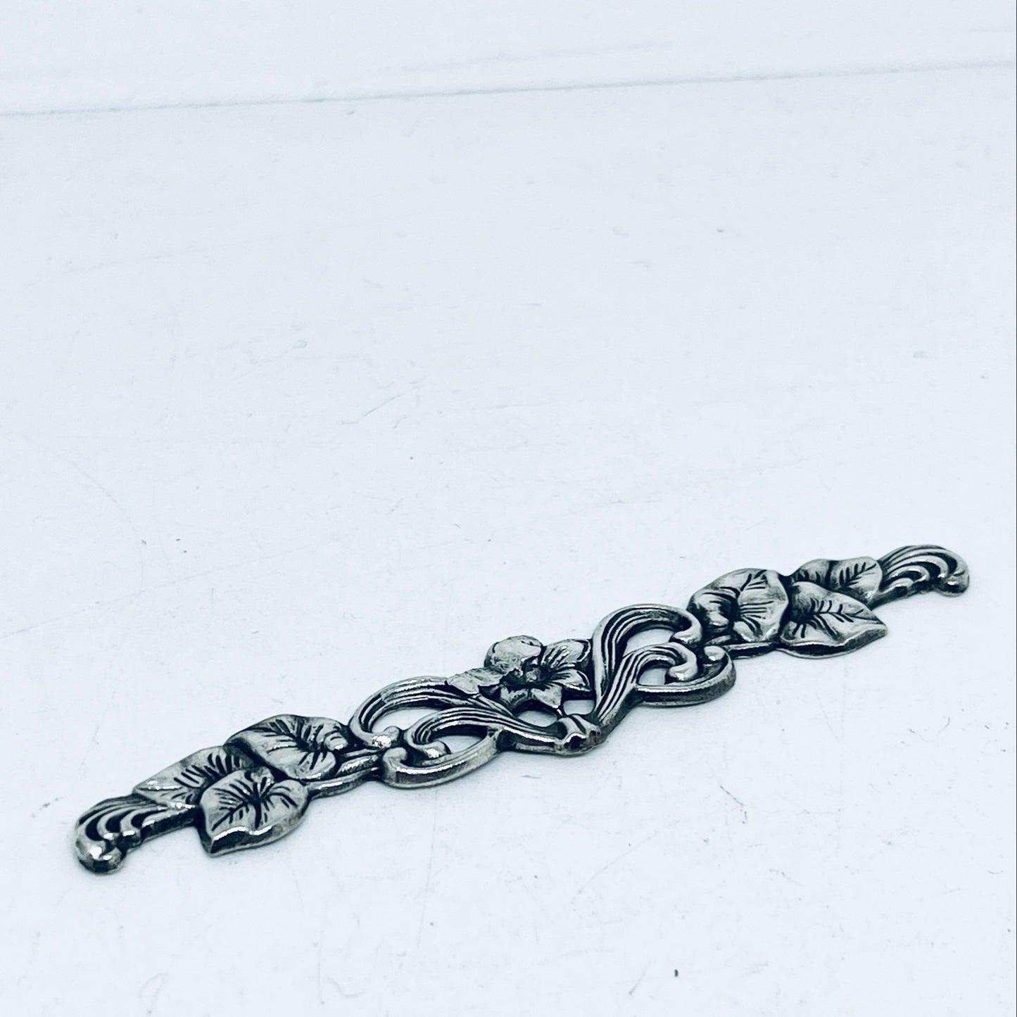 Anello Artigianale NARCISO Mod. SPILLA Realizzato con Antica spilla in Argento (Prima Metà del ’900)