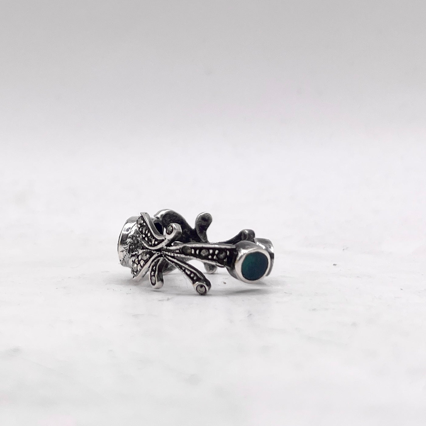 Anello Artigianale SPILLA AGATA VERDE MARCASSITE Mod. SPILLA Realizzato con Antica spilla in Argento (Prima Metà del ’900)