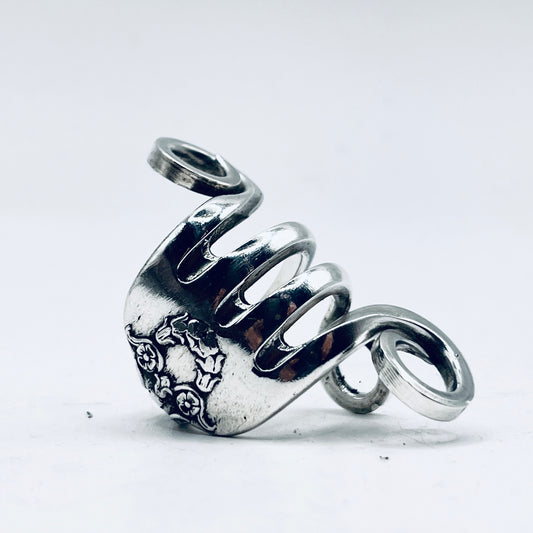 Anello Artigianale Mod. FORCHETTA ARRICCIATA  DECORO Realizzato con Antica posata in Argento (Prima Metà del ’900)