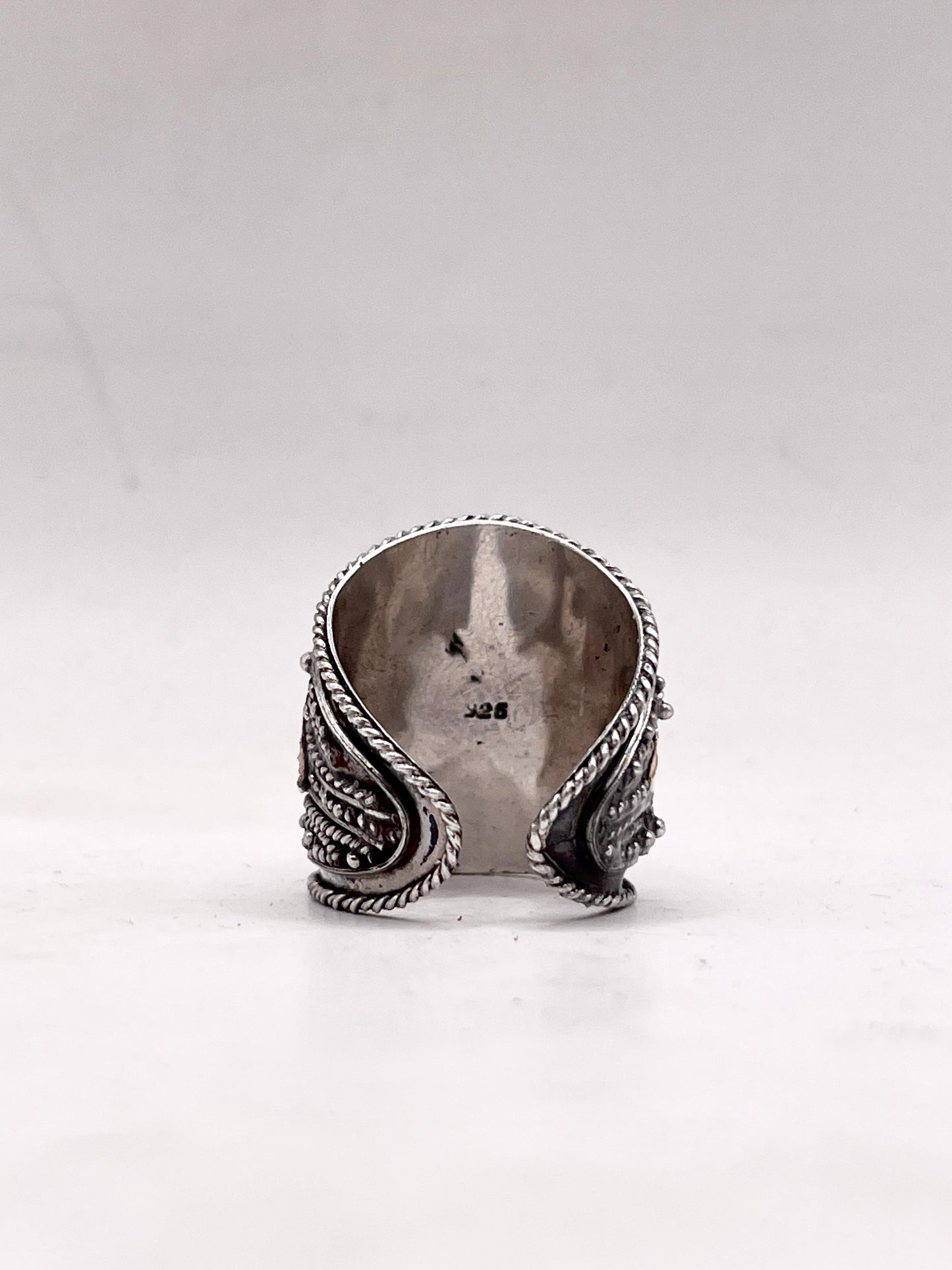 Anello Artigianale SGUARDO Mod. SPILLA AMETISTA Realizzato con Antica spilla in Argento (Prima Metà del ’900)