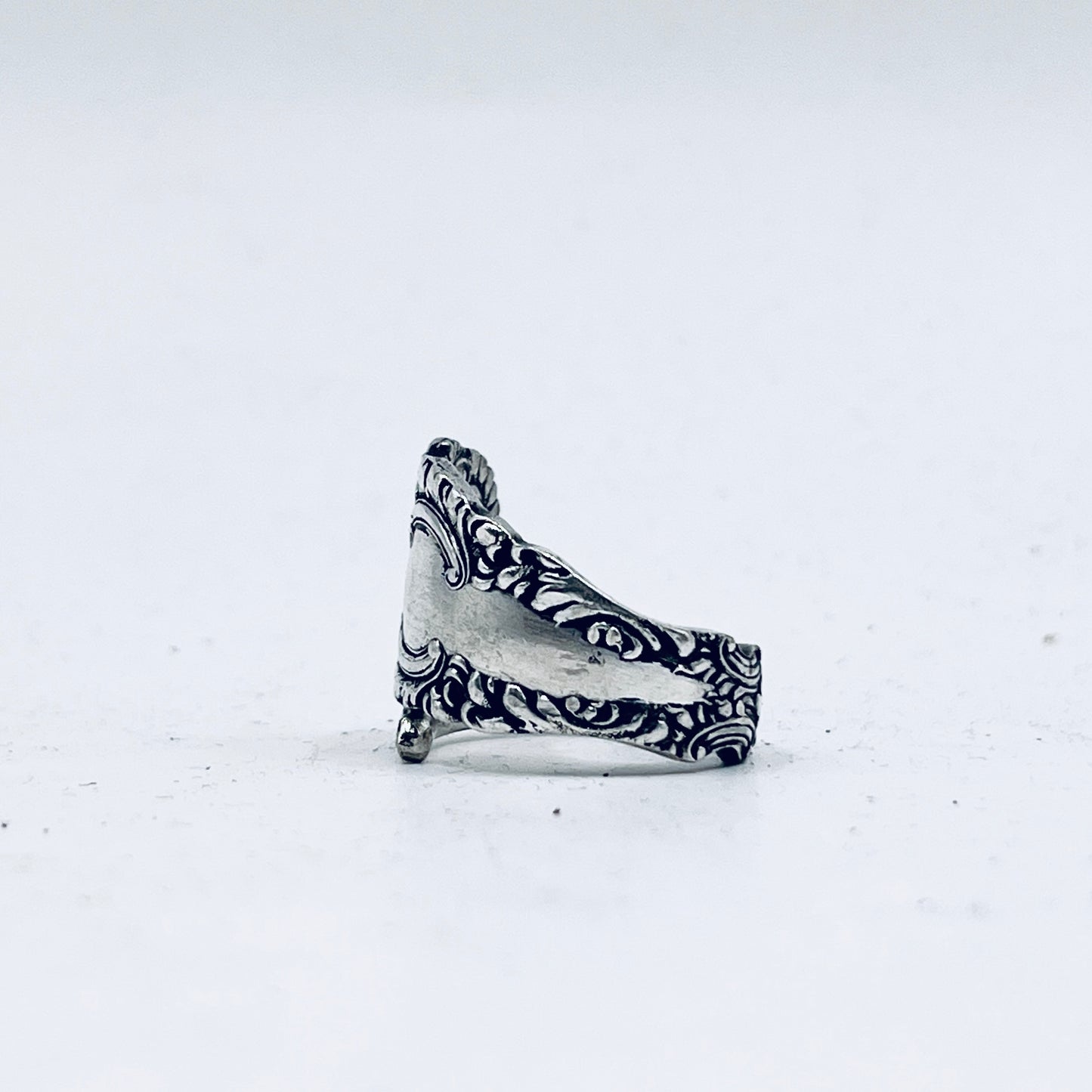 Anello Artigianale Mod. SPIRALE  FIORI SUPER Realizzato con Antica posata in Argento (Prima Metà del ’900)