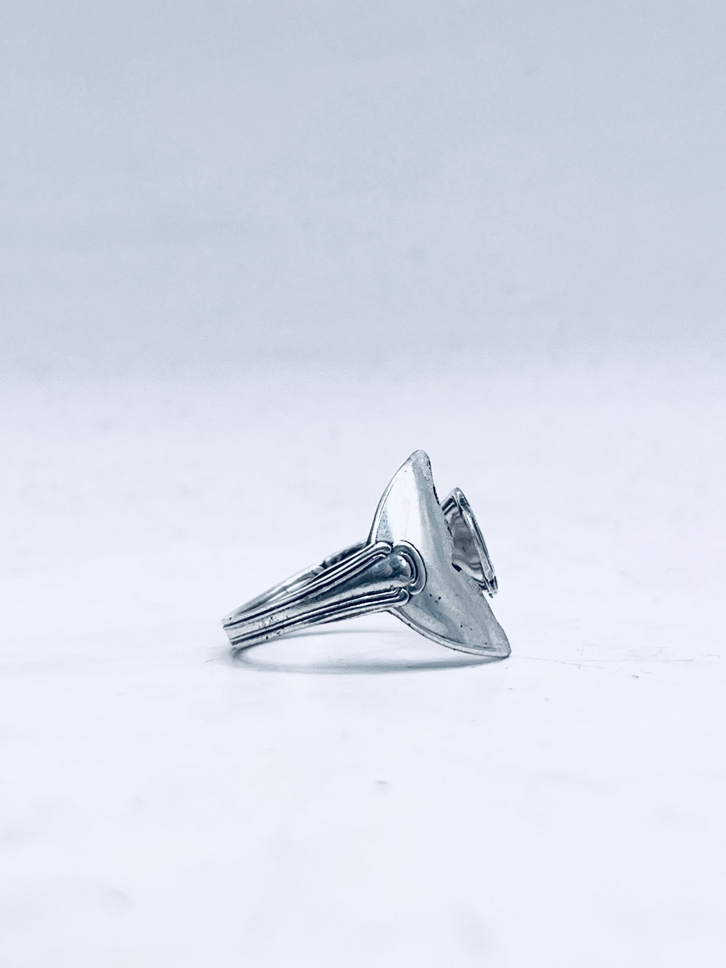 Anello Artigianale Mod. MINICODA#06 Realizzato con Antica posata in Argento (Prima Metà del ’900)