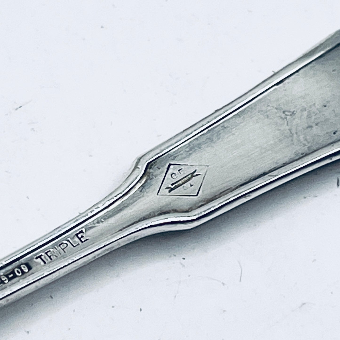 Anello Artigianale Mod. INTERO ZUCCHERO  Realizzato con intero Antico Cucchiaino in Argento (Prima Metà del ’900)