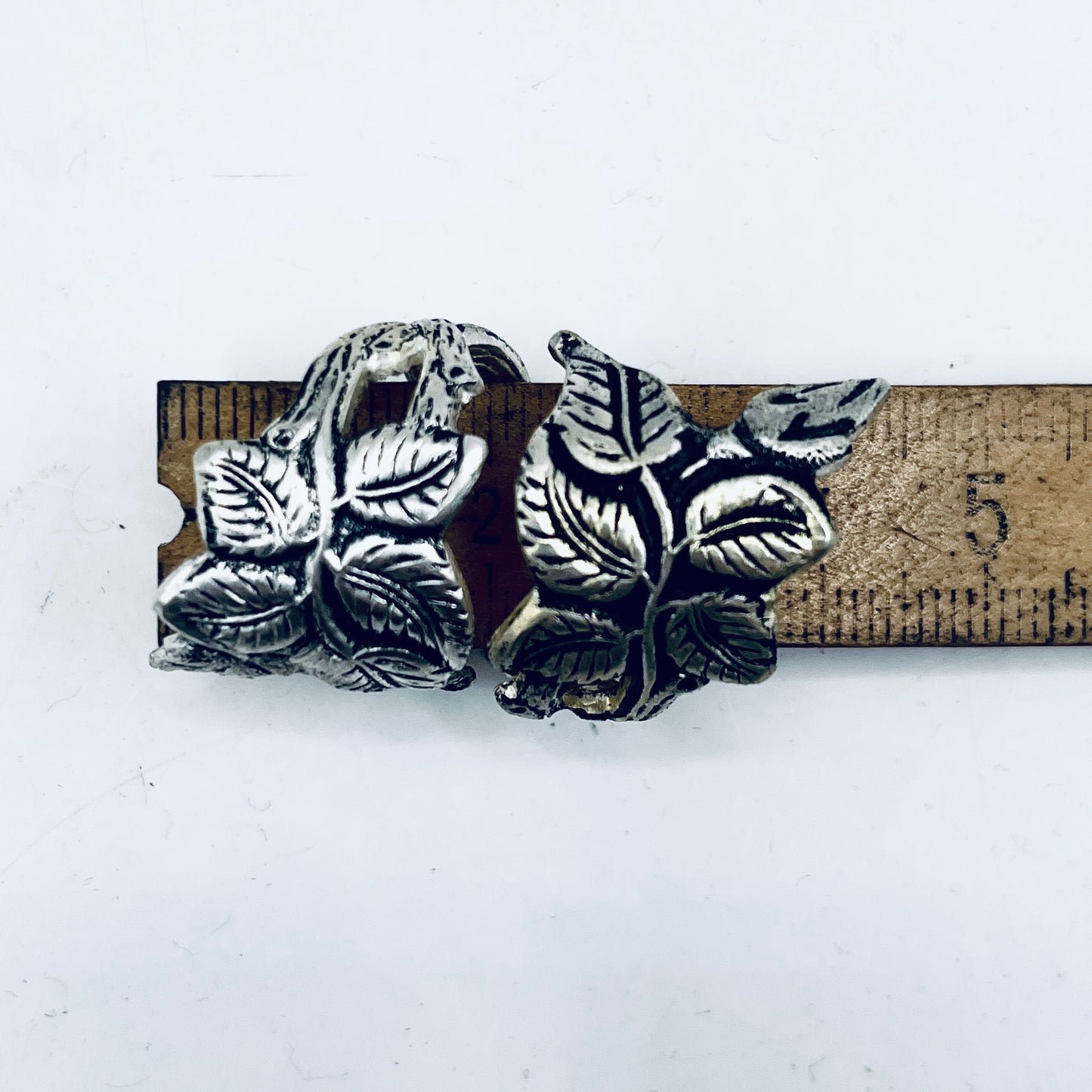 Anello Artigianale FOGLIE ROSE Mod. SPIRALE  Realizzato con Antica posata in Argento (Prima Metà del ’900)