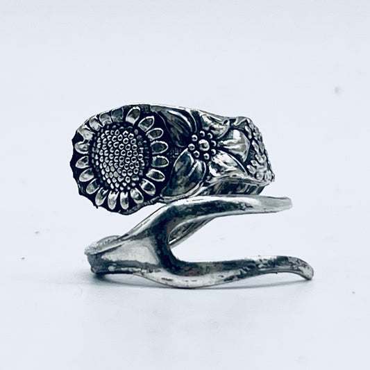 Anello Artigianale GIRASOLE Mod. PINZETTA  Realizzato con Antica posata in Argento (Prima Metà del ’900)