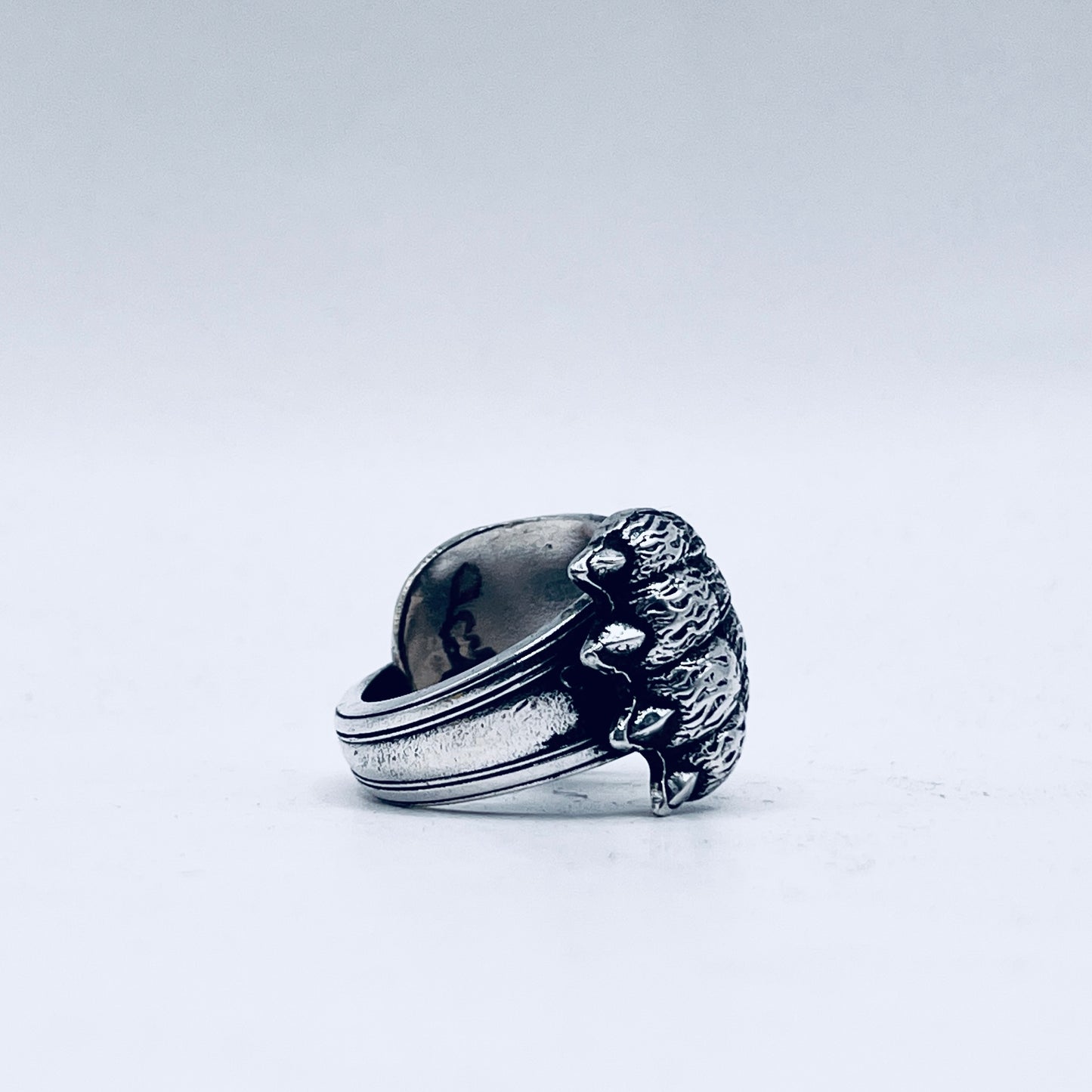 Anello Artigianale ZAMPA LEONE Mod. PINZETTA  SOVRAPPOSTA Realizzato con Antica posata in Argento (Prima Metà del ’900)
