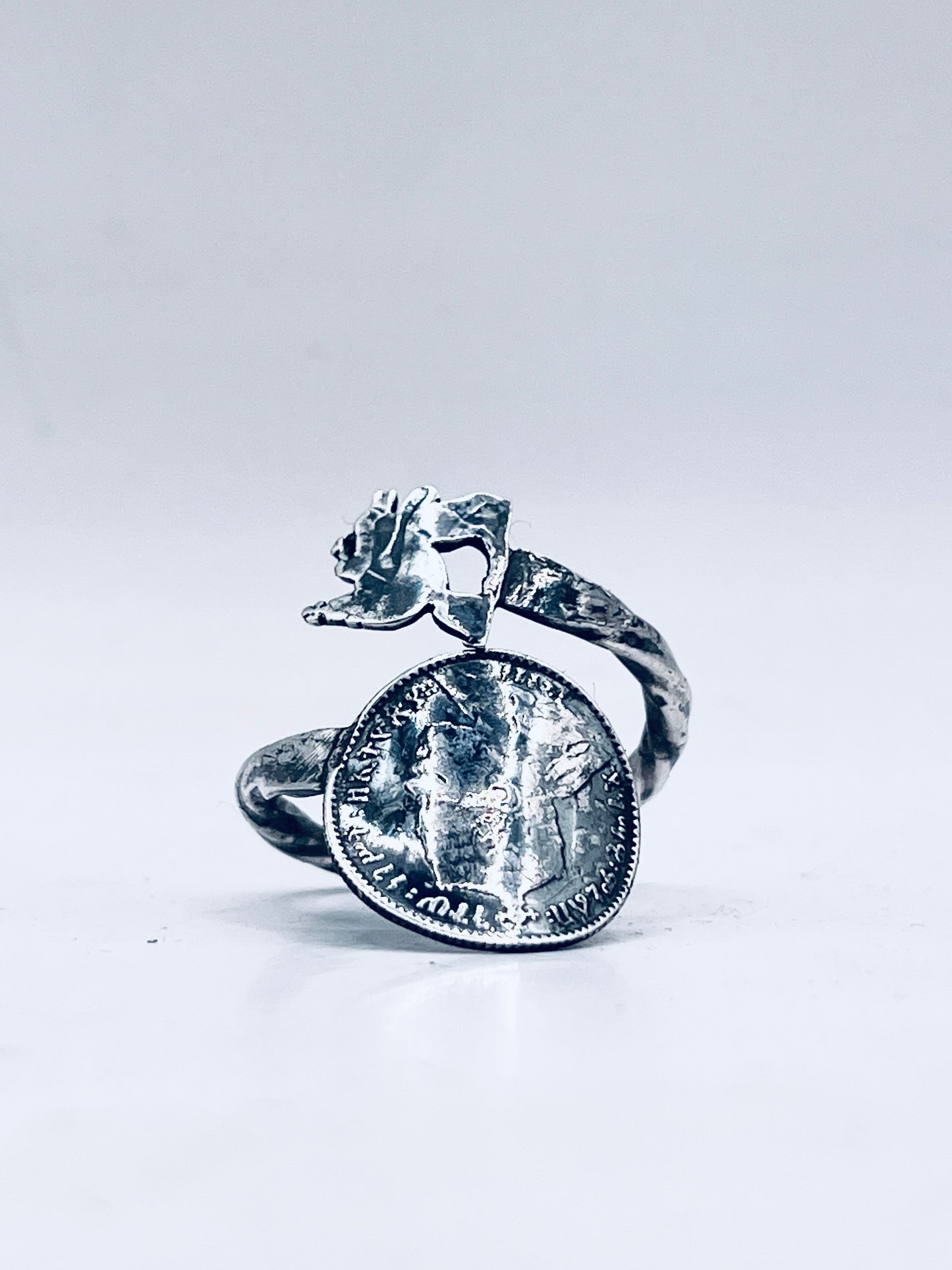 Anello Artigianale Mod. INTERO LEONE DI GIUDA e MENELIK  Realizzato con intero Antico Cucchiaino in Argento (Prima Metà del ’900)