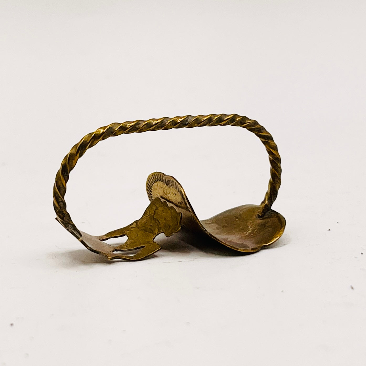 Anello Artigianale “Wayang Kulit” Mod. DOPPIO  Realizzato con Antica posata in OTTONE (Prima Metà del ’900)