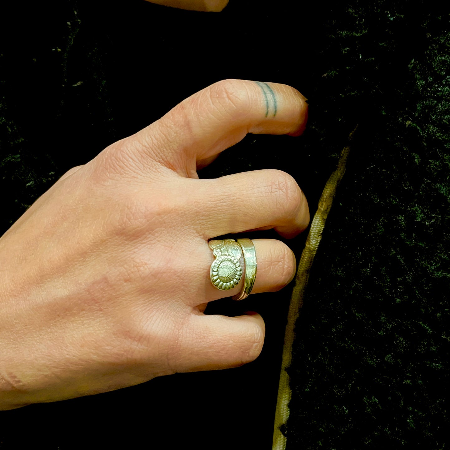 Anello Artigianale GIRASOLE Mod. SPIRALE  Realizzato con  Antica posata in Argento (Prima Metà del ’900)