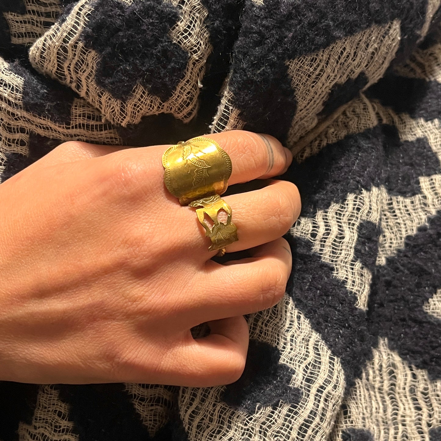 Anello Artigianale “Wayang Kulit” Mod. DOPPIO  Realizzato con Antica posata in OTTONE (Prima Metà del ’900)