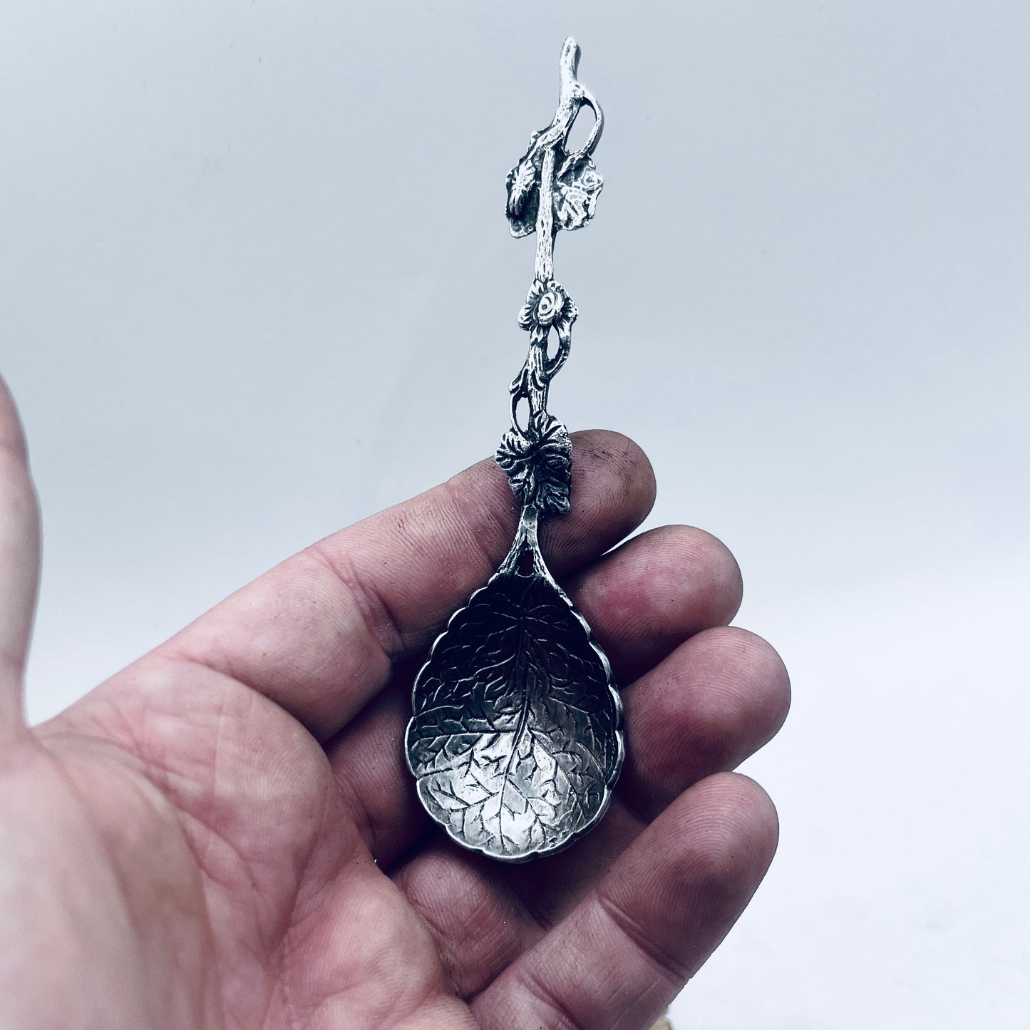 Anello Artigianale + Pendente (omaggio) FOGLIE Mod. CLASSICO  Realizzato con Antica posata in Argento (Prima Metà del ’900)