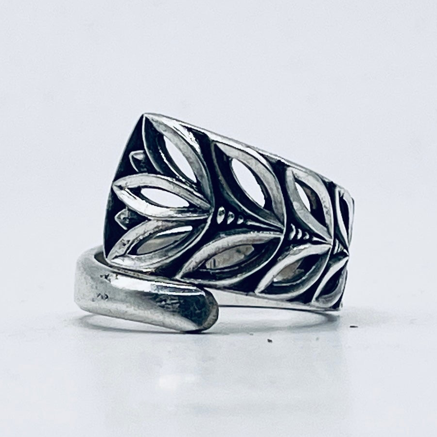 Anello Artigianale LOTO Mod. SPIRALE/INTERO/CLASSICO  Realizzato con Antica posata in Argento (Prima Metà del ’900)