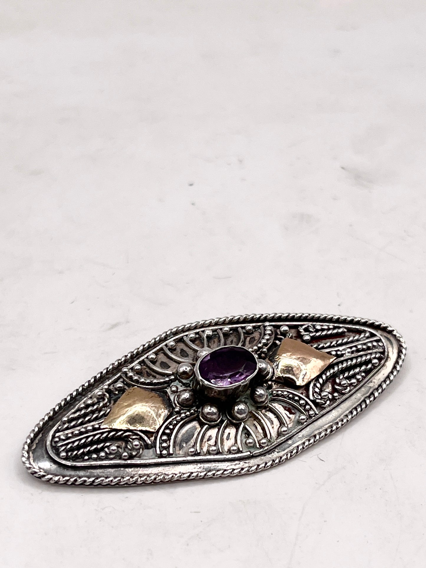 Anello Artigianale SGUARDO Mod. SPILLA AMETISTA Realizzato con Antica spilla in Argento (Prima Metà del ’900)