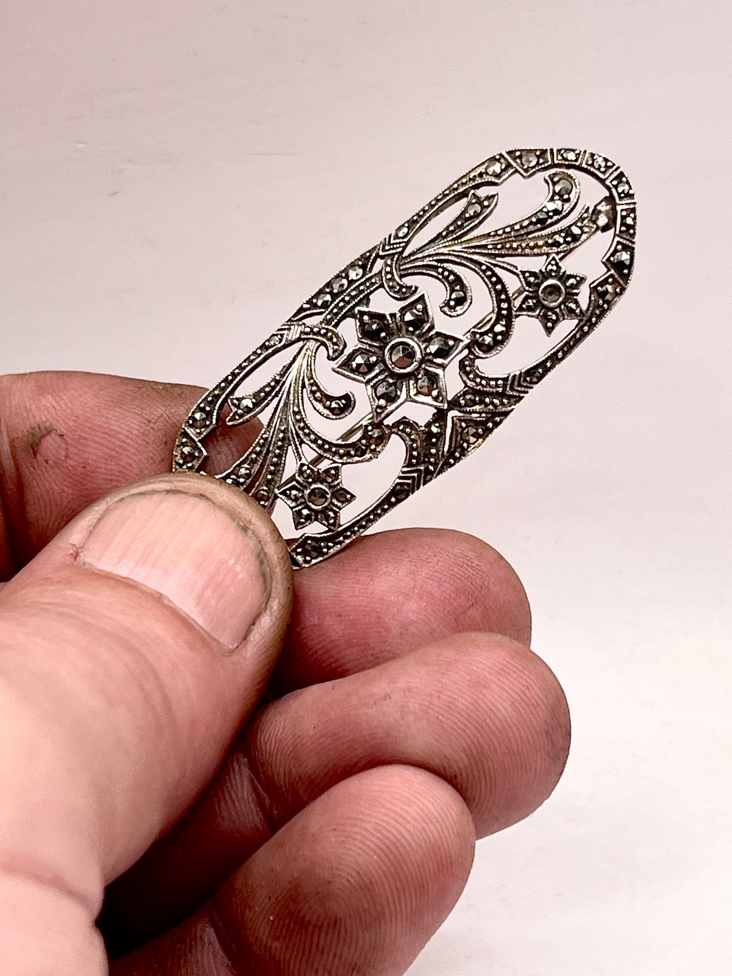 Anello Artigianale SPILLA ROSONE Mod. SPILLA MARCASSITI Realizzato con Antica spilla in Argento (Prima Metà del ’900)
