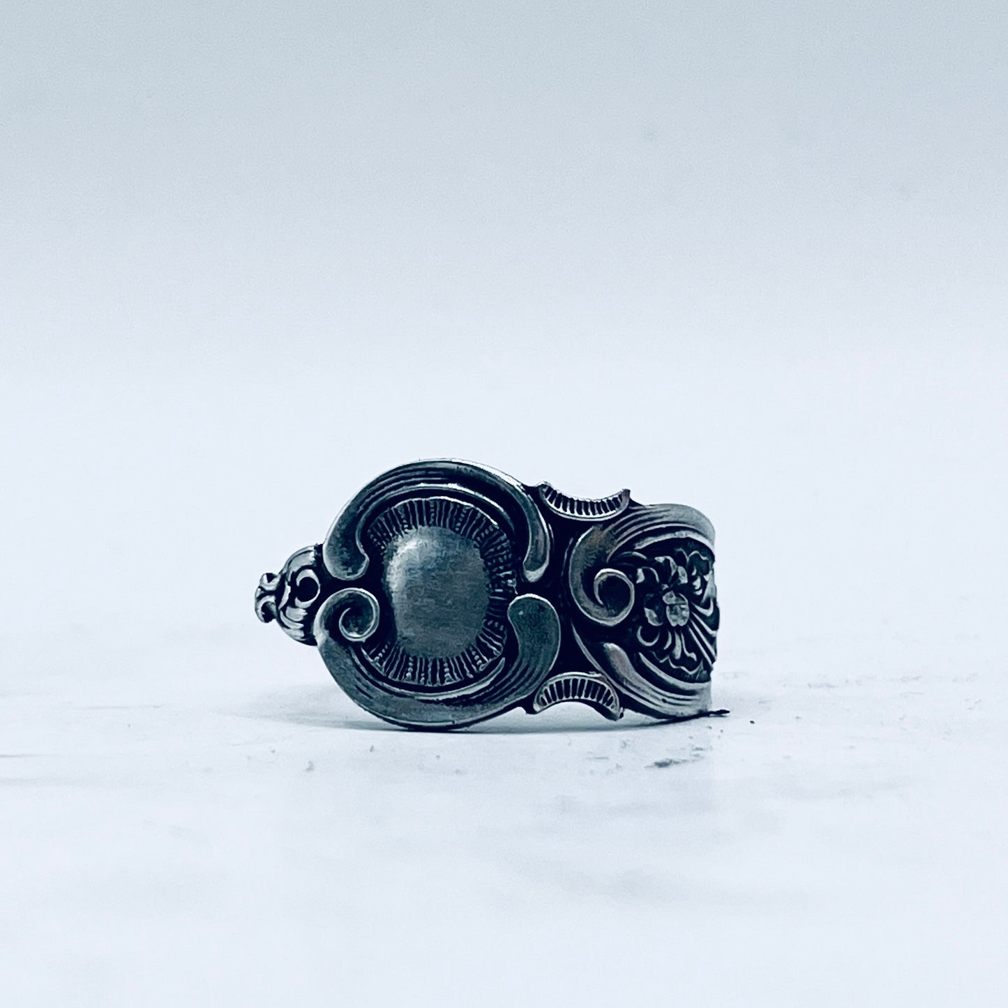 Anello Artigianale Mod. CLASSICO  JUGENDSTIL Realizzato con Antica posata in Argento (Prima Metà del ’900)