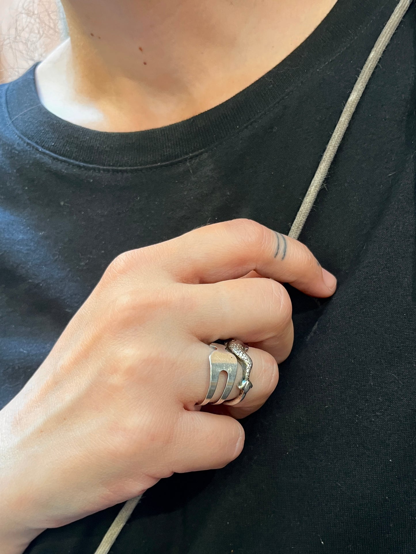 Anello Artigianale FEDINA/INTERO/SPIRALE DELFINO ARALDICO  Realizzato con Antica posata (Prima Metà del ’900)