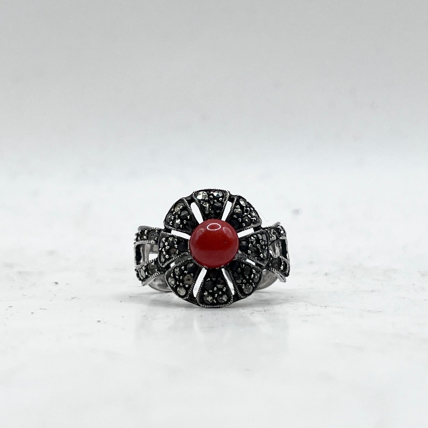 Anello Artigianale SPILLA CORALLO Mod. SPILLA Realizzato con Antica spilla in Argento (Prima Metà del ’900)