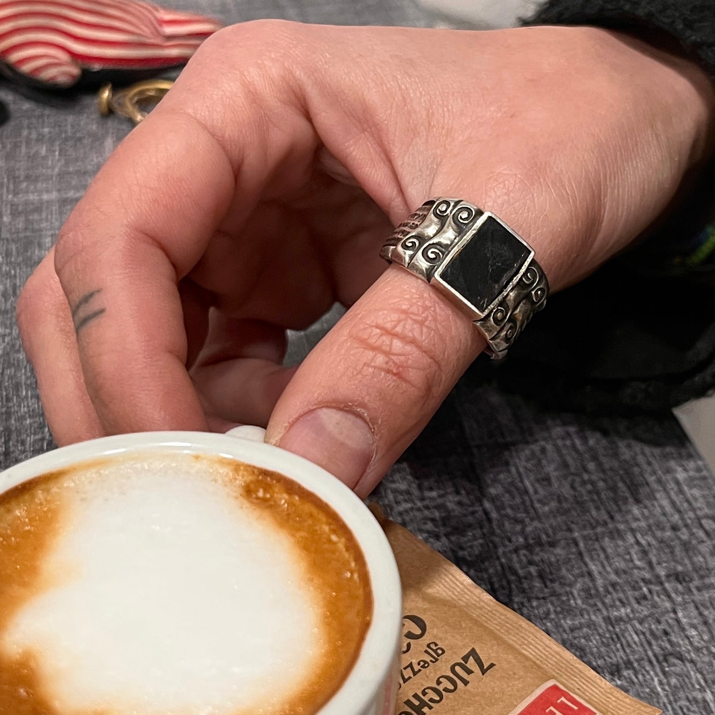 Anello Artigianale ONICE Mod. SPILLA Realizzato con Antica spilla in Argento (Prima Metà del ’900)