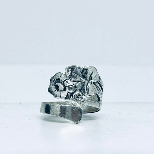 Anello Artigianale ACETOSELLA Mod. SPIRALE  Realizzato con Antica posata in Argento (Prima Metà del ’900)