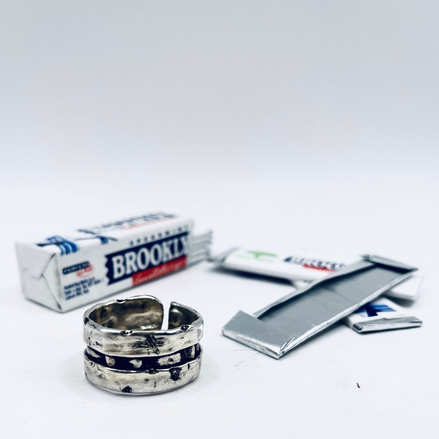 Anello Artigianale BROOKLYN 01  Mod. FASCIONE  Realizzato con parte di Antica zuccheriera in Argento 800 (Prima Metà del ’900)