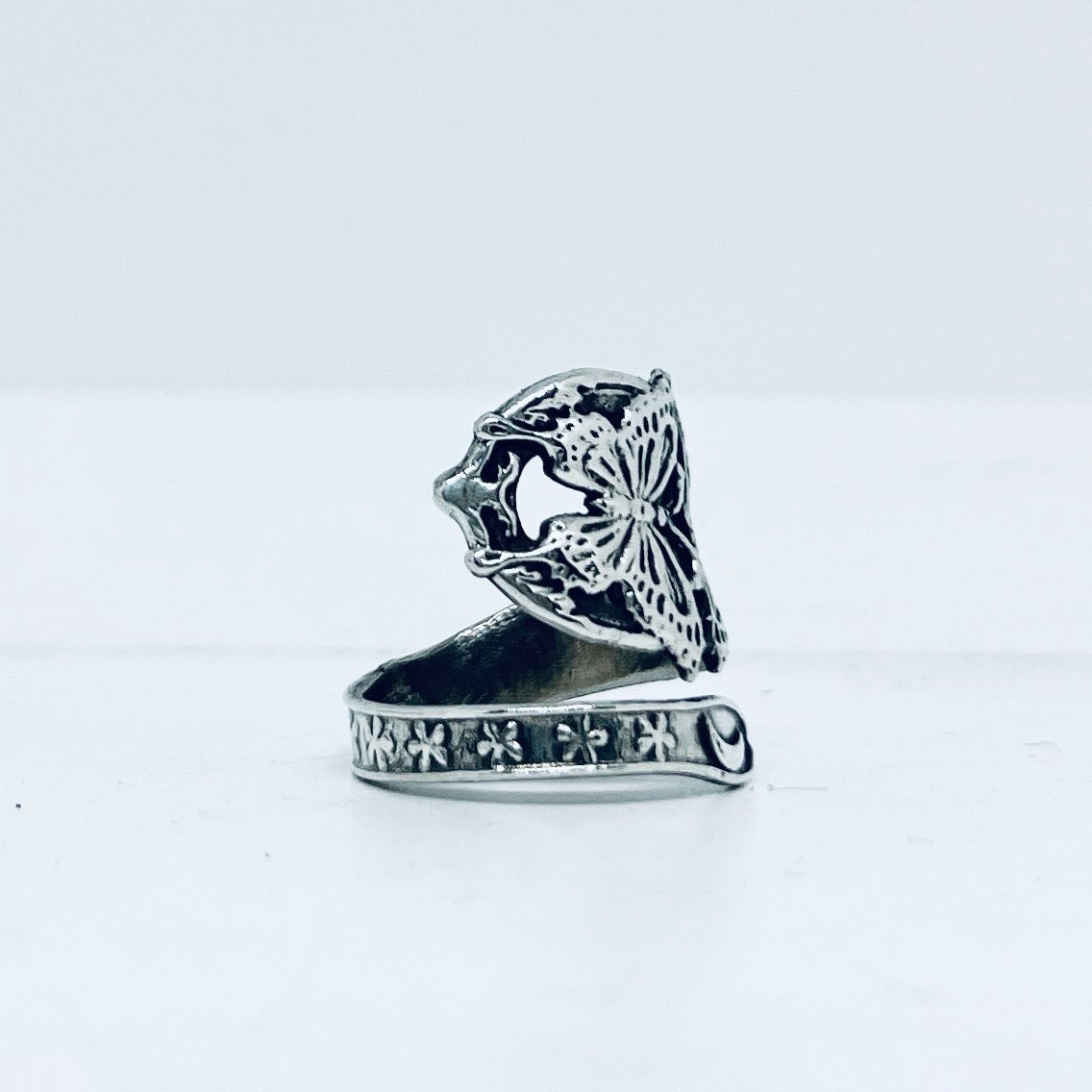 Anello Artigianale FARFALLE Mod. SPIRALE  Realizzato con  Antica posata in Argento (Prima Metà del ’900)