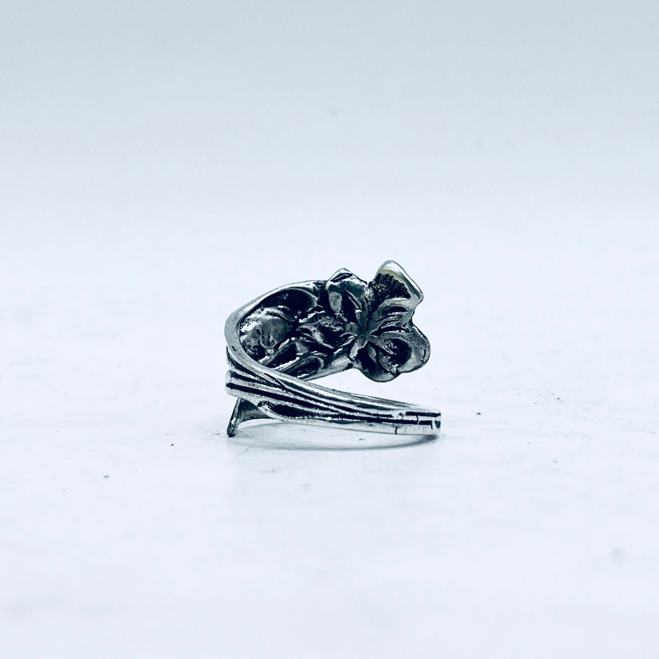 Anello Artigianale IRIS Mod. SPIRALE  Realizzato con  Antica posata in Argento (Prima Metà del ’900)