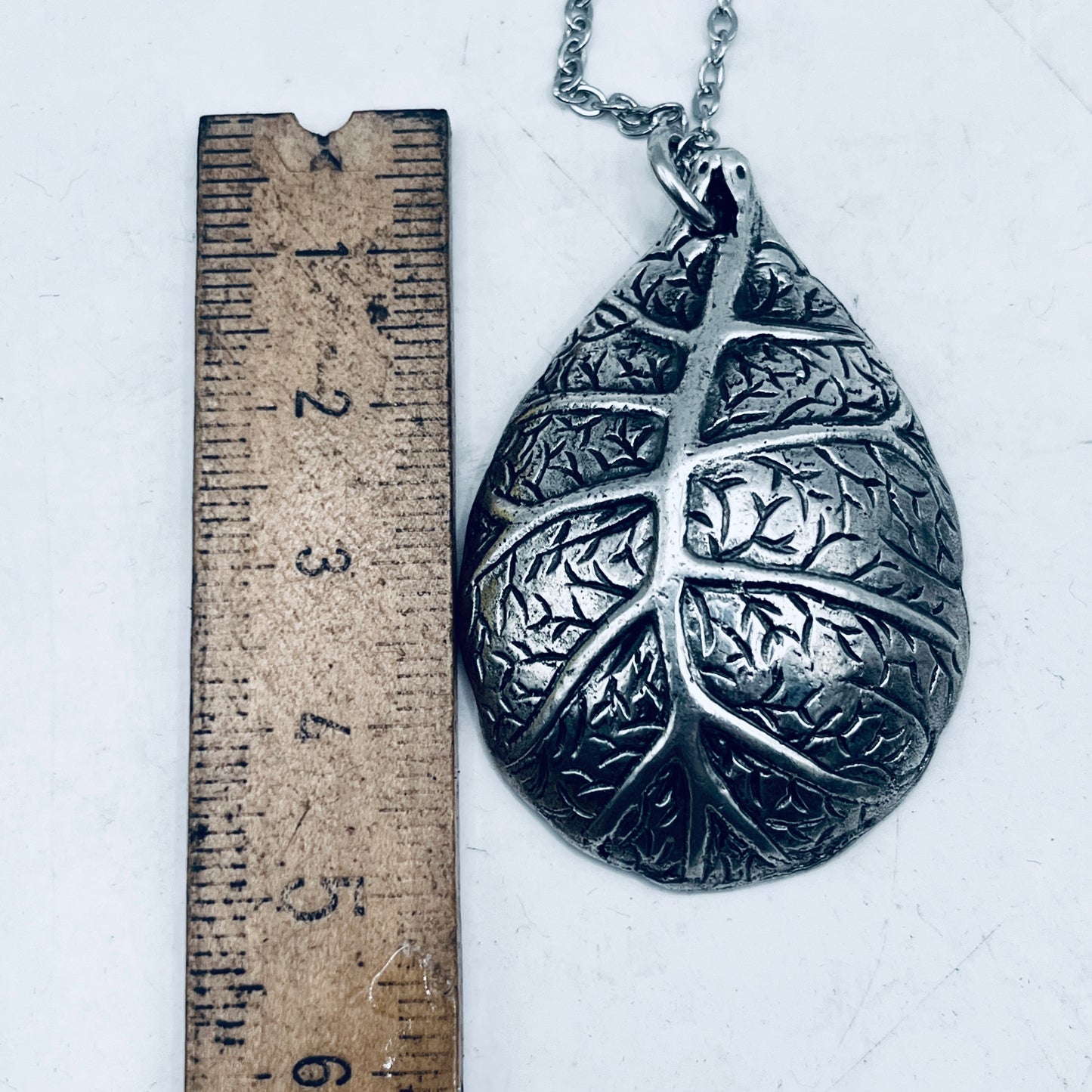 Anello Artigianale + Pendente (omaggio) FOGLIE Mod. CLASSICO  Realizzato con Antica posata in Argento (Prima Metà del ’900)