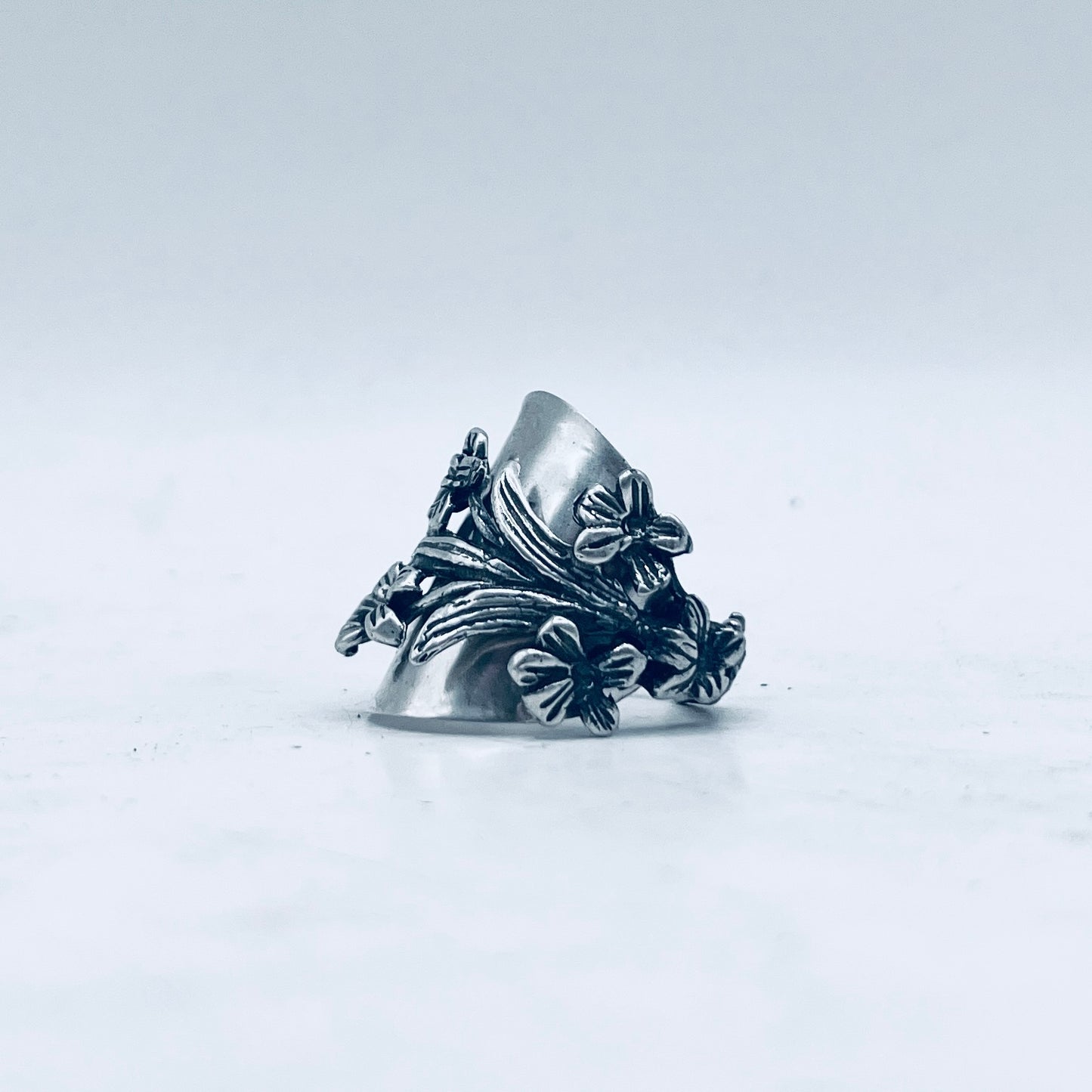 Anello Artigianale VIOLETTE Mod. INTERO  Realizzato con intero Antico Cucchiaino in Argento 800(Prima Metà del ’900