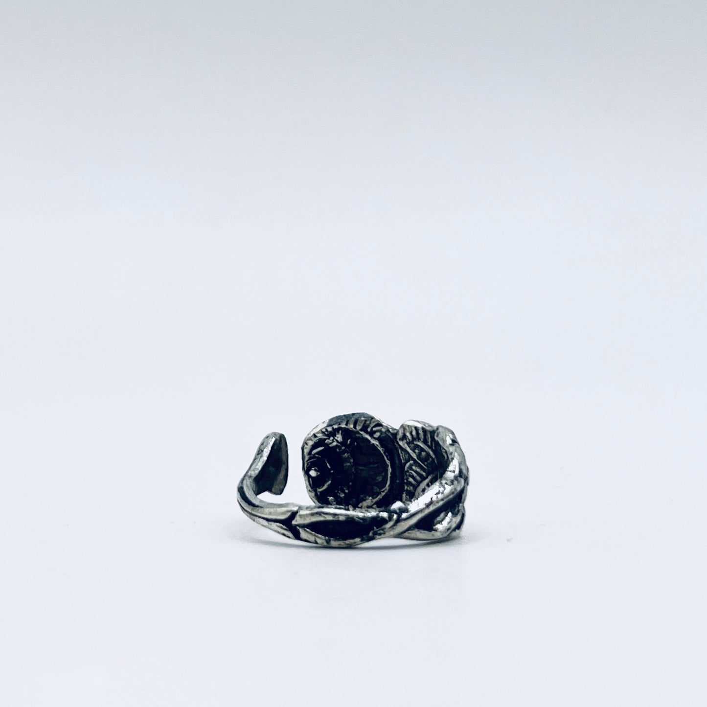 Anello Artigianale ROSA Mod. CLASSICO  Realizzato con Antica posata in Argento (Prima Metà del ’900) misura unica 8