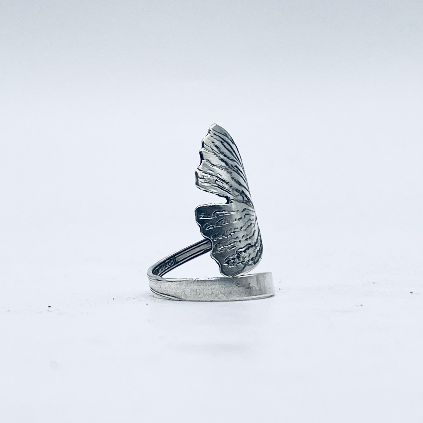 Anello Artigianale Mod. GINKGO  Realizzato con Antica posata in Argento (Prima Metà del ’900)