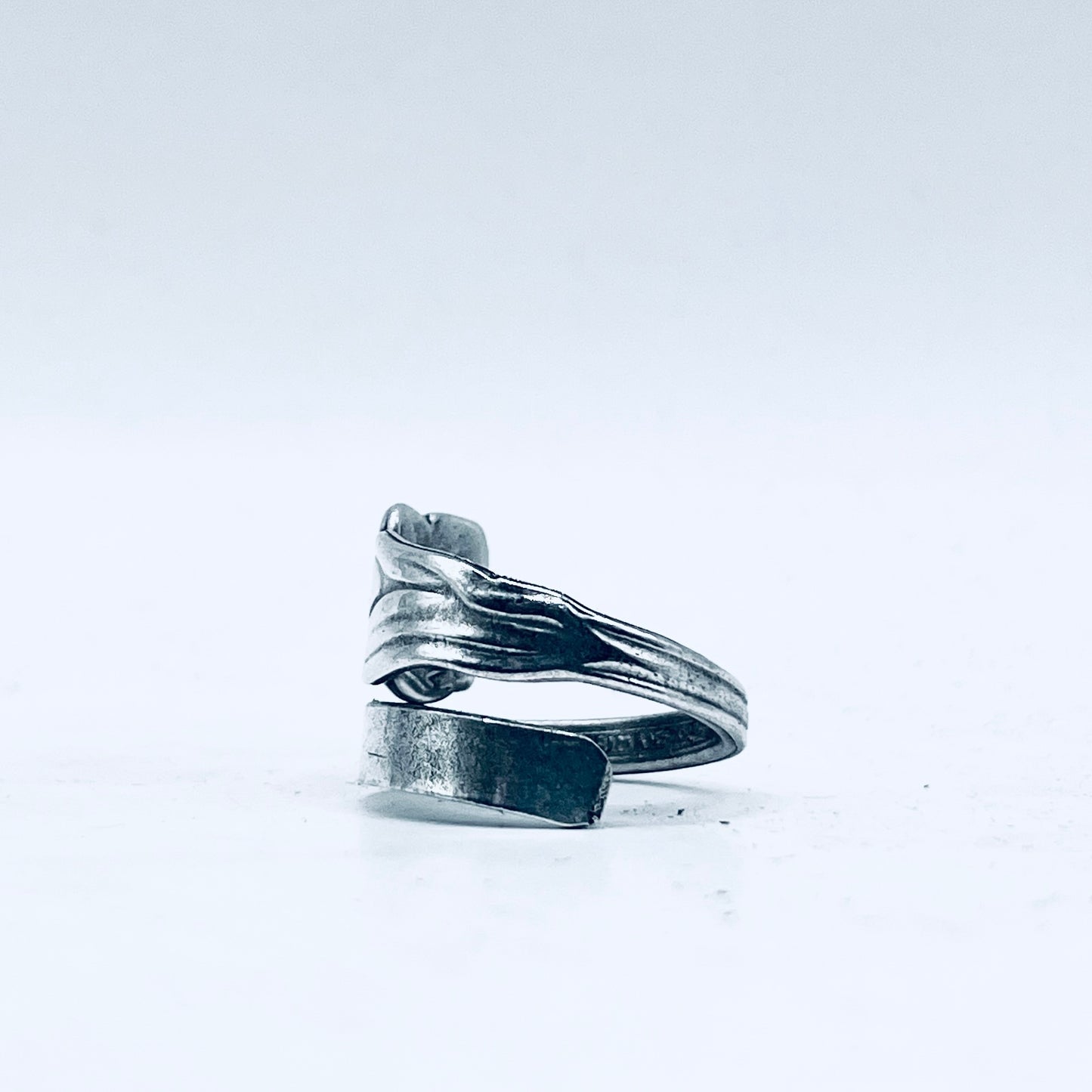 Anello Artigianale GIGLIO Mod. SPIRALE  Realizzato con  Antica posata in Argento (Prima Metà del ’900)