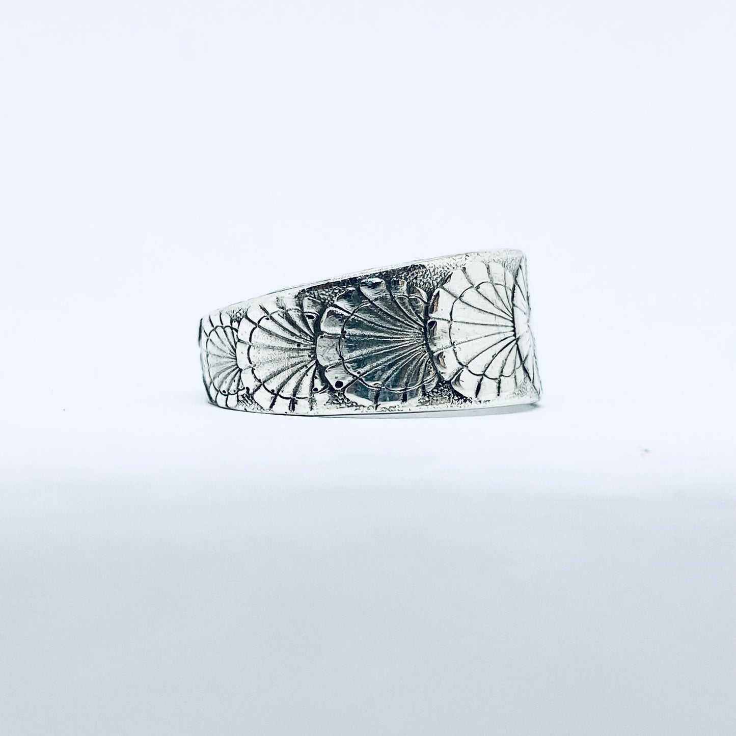Anello Artigianale GUFO Mod. CLASSICO/SPIRALE  Realizzato con Antica posata in Argento (Prima Metà del ’900)