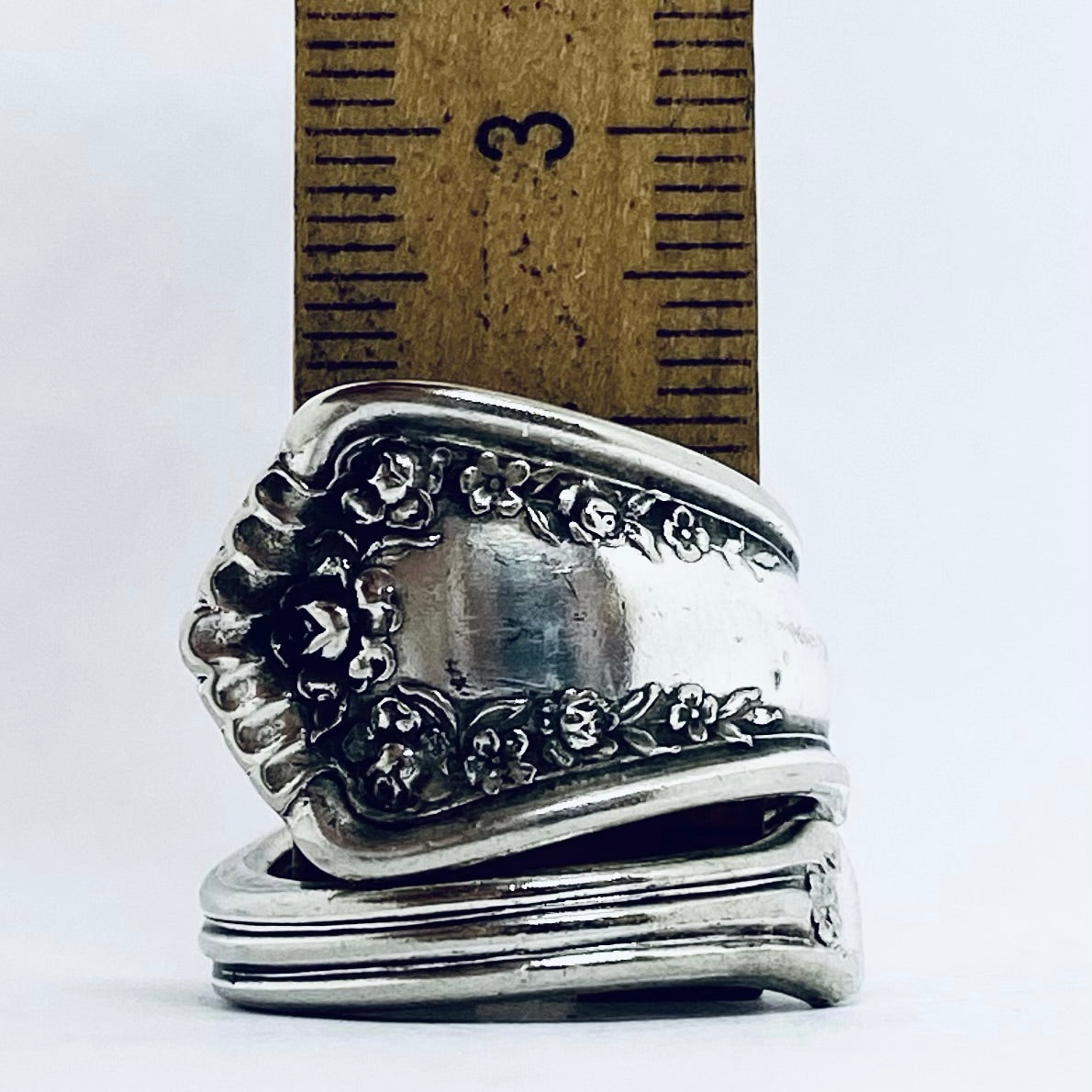 Anello Artigianale Mod. SPIRALE  Realizzato con Antica posata in Argento (Prima Metà del ’900)