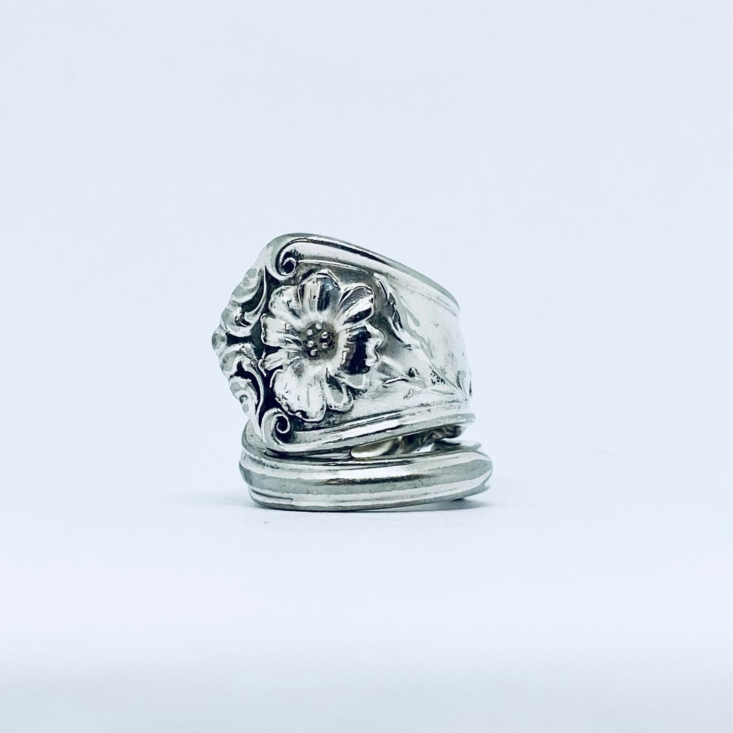 Anello Artigianale Mod. SPIRALE  Realizzato con Antica posata in Argento (Prima Metà del ’900)