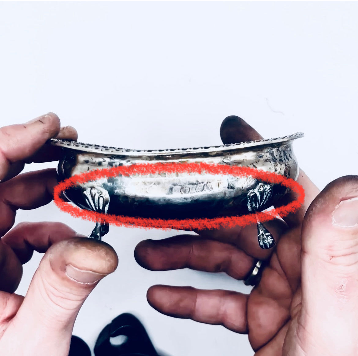 Anello Artigianale BROOKLYN 02  Mod. FASCIONE  Realizzato con parte di Antica zuccheriera in Argento 800 (Prima Metà del ’900)